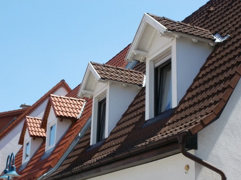 dormer-windows-837654_1280